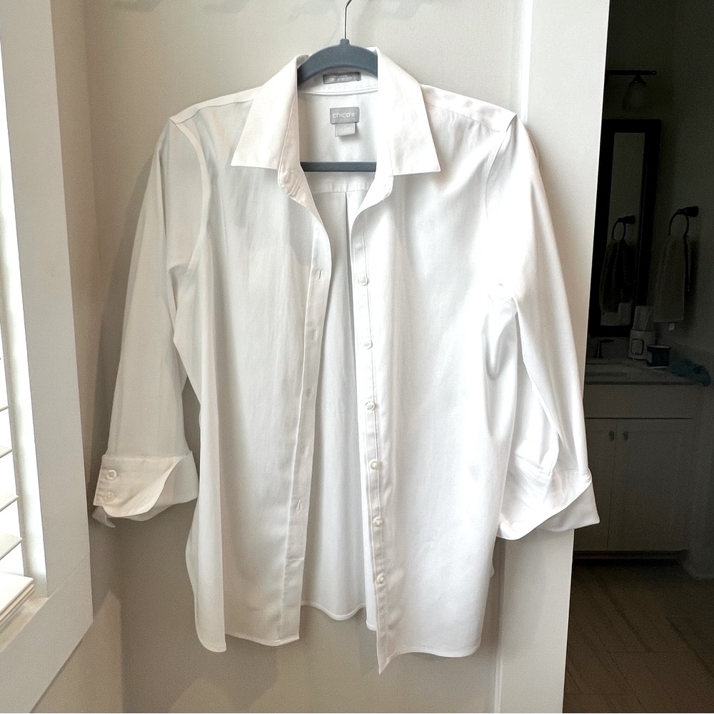 NWOT Chico’s White Button down shirt